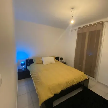 Apartment Grand Lumineux 75m2 Avignon